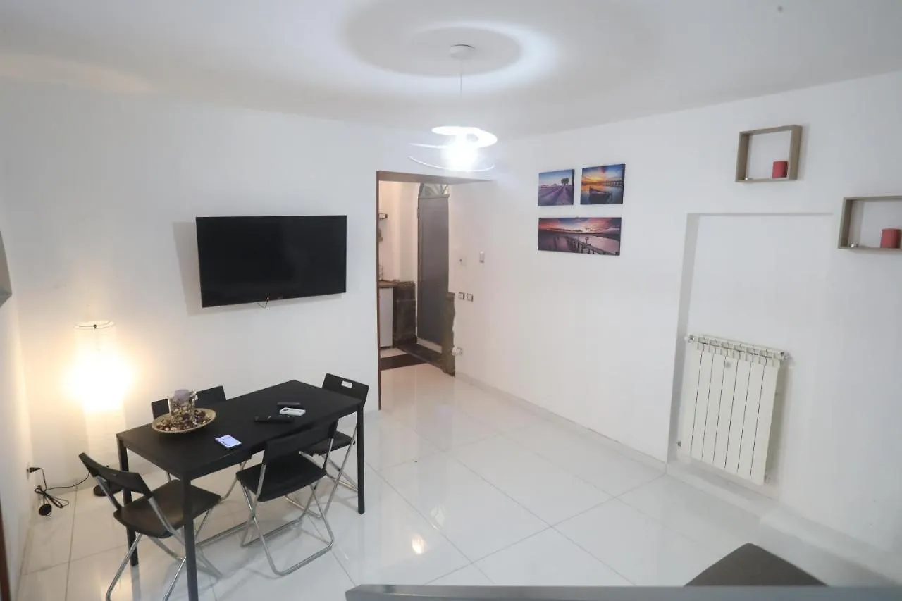 L'Antico Borgo Angioino Apartment Naples 0*,
