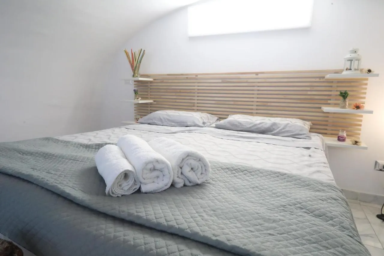 L'Antico Borgo Angioino Apartment Naples